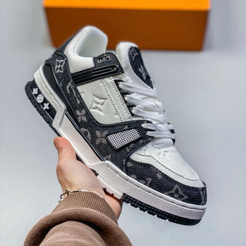 LTrain With Shoe Box