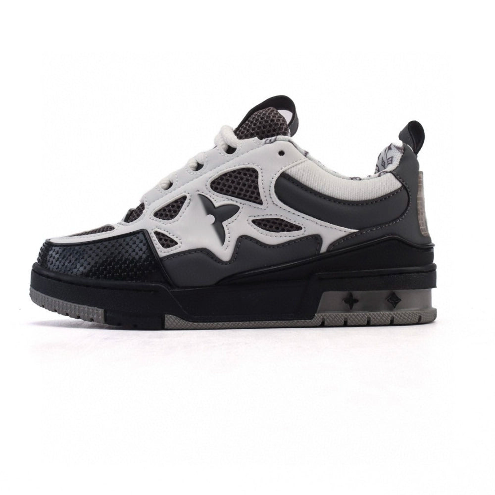 LSkate With shoe box